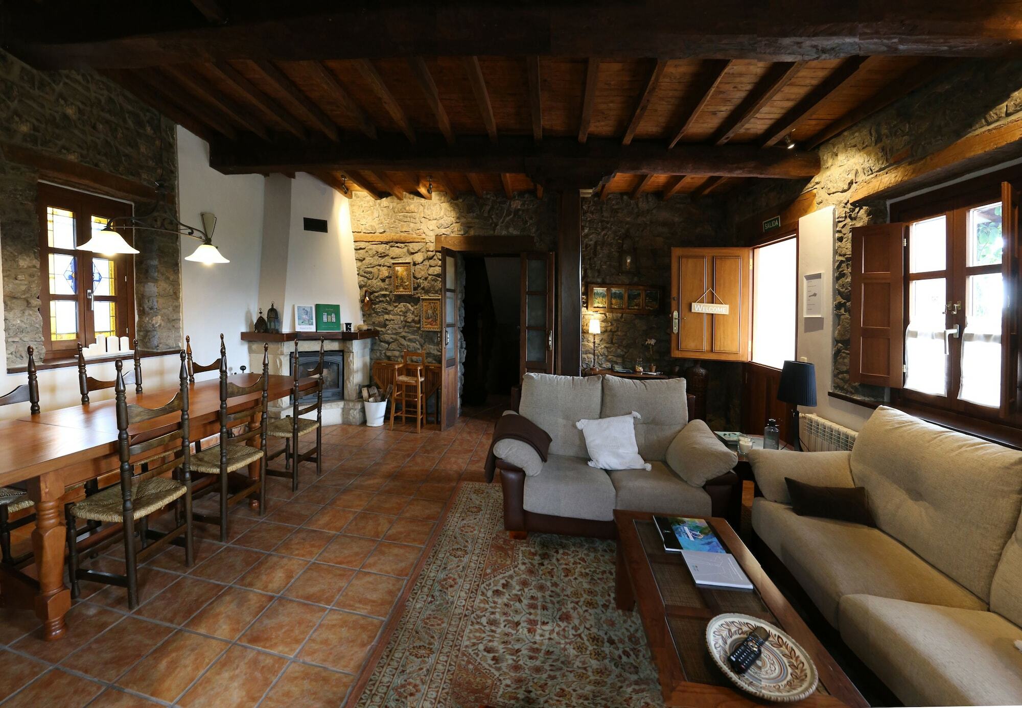Casa De Aldea La Pumariega Hotel Caces Екстериор снимка